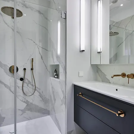 Koszykowa 49a -central With Garage ורשה